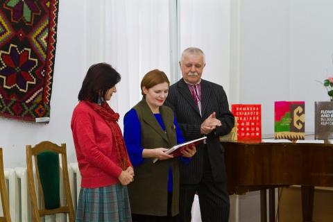 Виставка килимарства «Подільський Килим» 2019 #1897467428